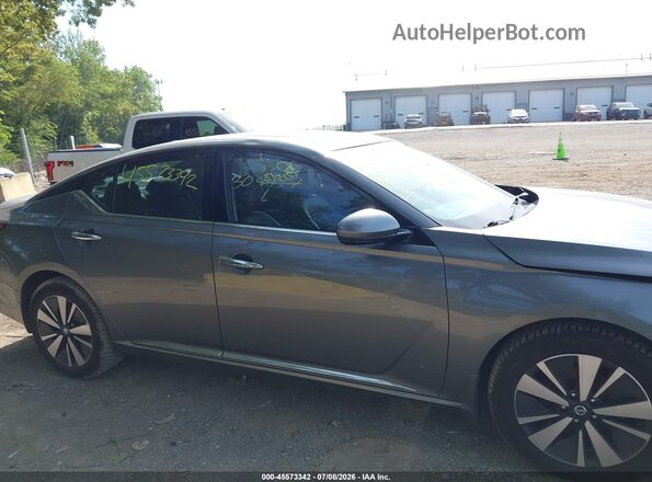 1N4BL4EW8KN304497 2019 NISSAN ALTIMA Silver Սալոնի հետևի տեսք