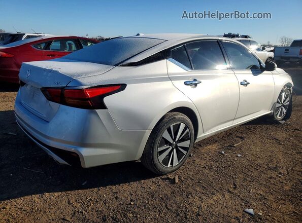 1N4BL4EW9LC137452 2020 NISSAN ALTIMA Серебряный Задняя правая четверть