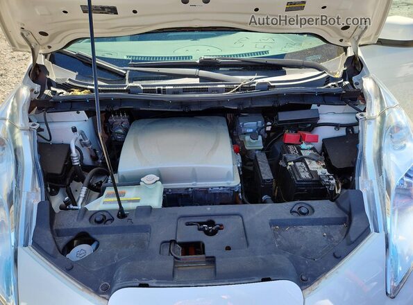 1N4BZ0CP0GC314351 2016 NISSAN LEAF Белый Вид задней части салона