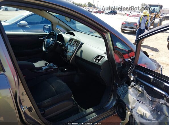 1N4BZ0CP8HC309707 2017 NISSAN LEAF Gray Вид салону спереду