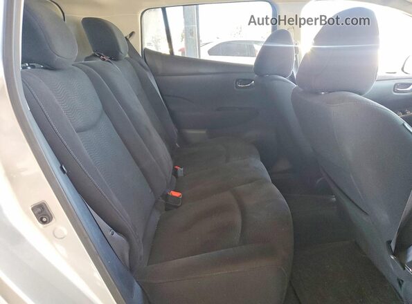 1N4BZ0CP9GC310718 2016 NISSAN LEAF Silver Widok tylnych siedzeń