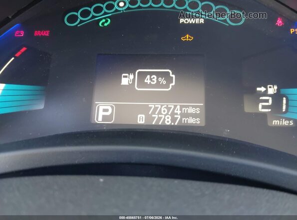 1N4BZ0CP9HC303236 2017 NISSAN LEAF White Widok wnętrza z tyłu
