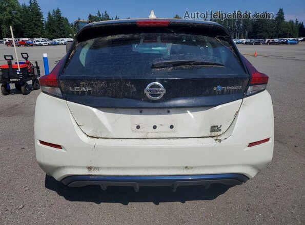 1N4BZ1CP1KC320125 2019 NISSAN LEAF White უკანა ხედი