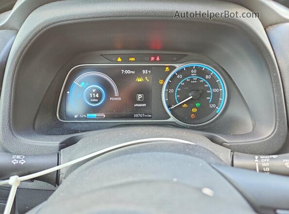 1N4BZ1CP3KC310891 2019 NISSAN LEAF Белый Вид щитка приборов