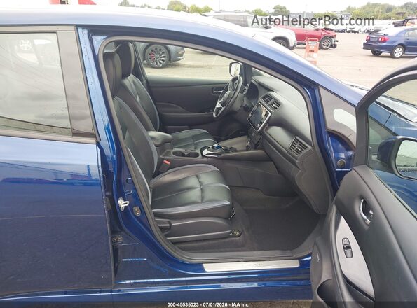 1N4BZ1CP6KC318550 2019 NISSAN LEAF Blue Widok wnętrza z przodu