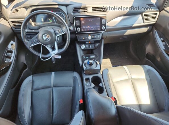 1N4BZ1CP6KC321349 2019 NISSAN LEAF Blue წინა პანელის ხედი