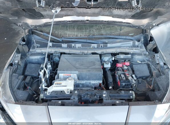 1N4BZ1CPXKC320673 2019 NISSAN LEAF Gray Вид ззаду