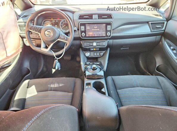 1N4BZ1CV8NC562879 2022 NISSAN LEAF Red Vista del salpicadero