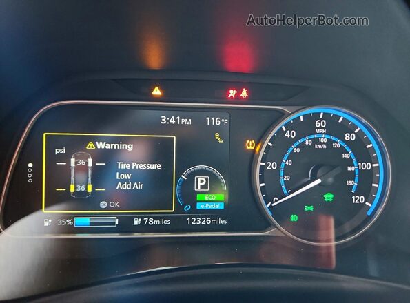 1N4CZ1CV1SC560052 2025 NISSAN LEAF White Вид щитка приладів