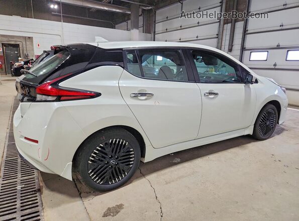 1N4CZ1CV2RC552343 2024 NISSAN LEAF White Trasero derecho