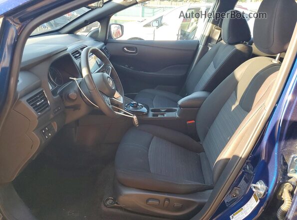 1N4CZ1CV4SC563415 2025 NISSAN LEAF Blue წინა სალონის ხედი