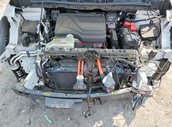 1N4CZ1CV5PC563320 2023 NISSAN LEAF White Vista del compartimento del motor
