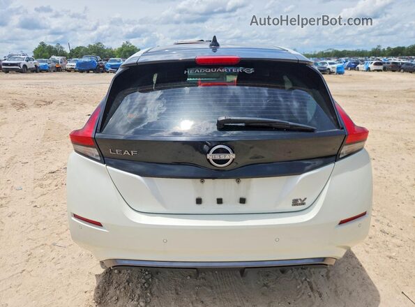1N4CZ1CVXPC555648 2023 NISSAN LEAF White Հետևի տեսք