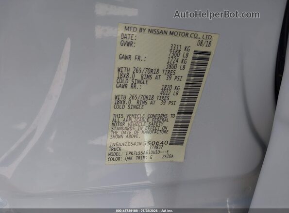 1N6AA1E54JN550640 2018 NISSAN TITAN White Widok komory silnika