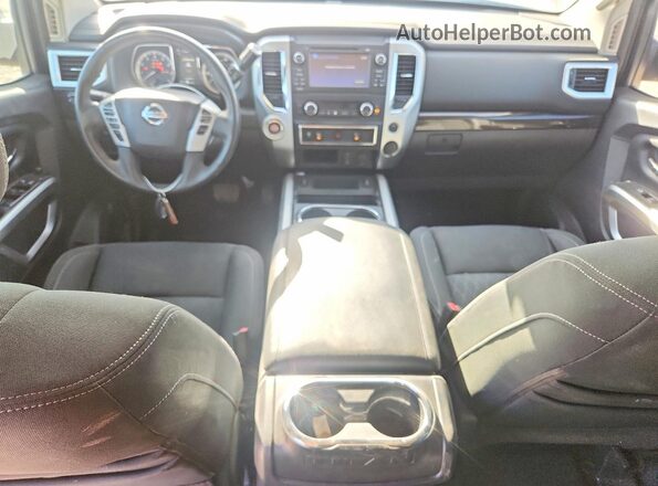 1N6AA1E63HN529068 2017 NISSAN TITAN Gray Առջևի վահանակի տեսք