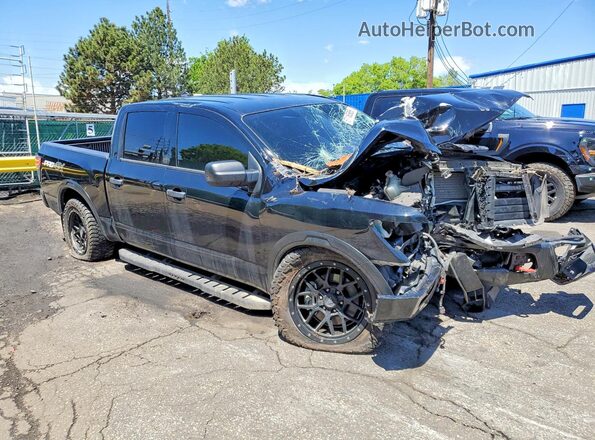 1N6AA1ED2RN102920 2024 NISSAN TITAN Черный Передняя правая четверть