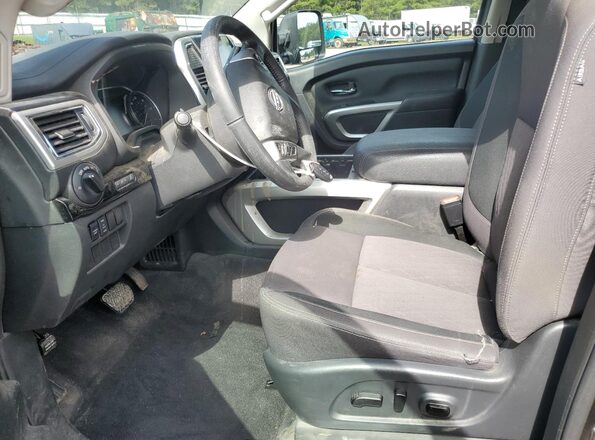 1N6AA1ED2RN104103 2024 NISSAN TITAN Black Vista interior delantera