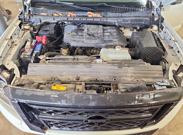 1N6AA1FB7MN510237 2021 NISSAN TITAN Белый Вид задней части салона