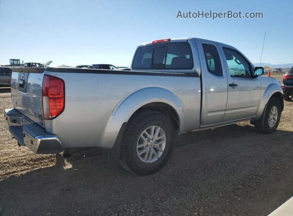 1N6AD0CW4HN748920 2017 NISSAN FRONTIER Silver Tył prawy