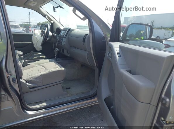 1N6AD0ER2GN726727 2016 NISSAN FRONTIER Gray Вид салону спереду