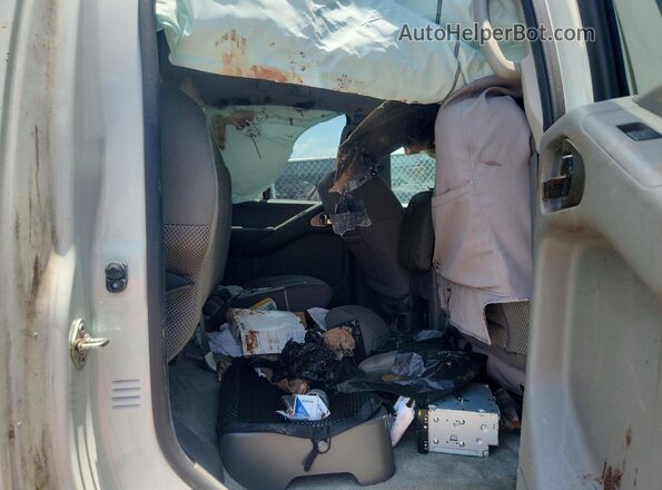 1N6AD0ER2GN760747 2016 NISSAN FRONTIER White Widok tylnych siedzeń