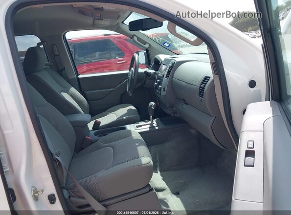 1N6AD0ER8GN777231 2016 NISSAN FRONTIER Белый Вид салона спереди