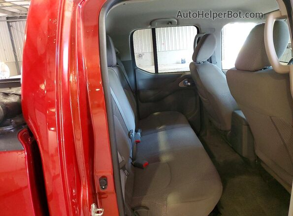 1N6AD0EV1GN902857 2016 NISSAN FRONTIER Red Rear seats view