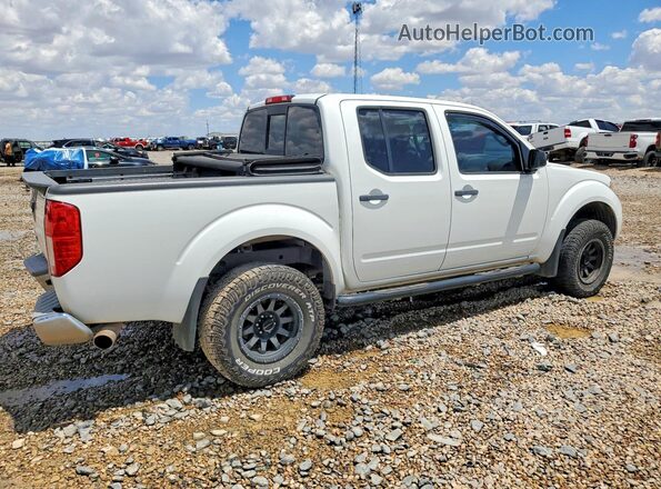 1N6AD0EV1HN726264 2017 NISSAN FRONTIER Белый Задняя правая четверть