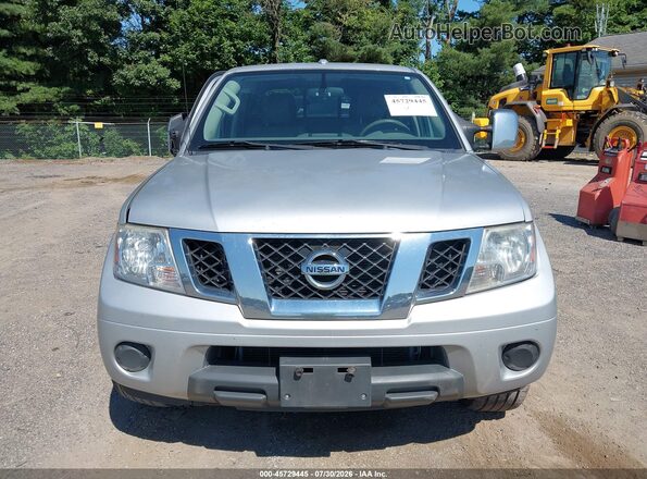 1N6AD0EV2HN754218 2017 NISSAN FRONTIER Серебряный Вид щитка приборов