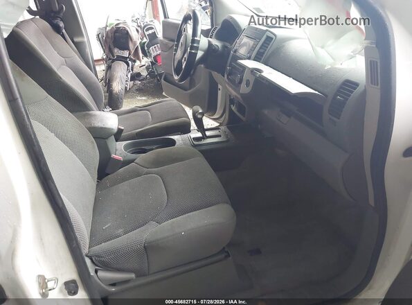 1N6AD0EV2JN751163 2018 NISSAN FRONTIER White Вид салону спереду