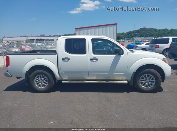 1N6AD0EV4GN720926 2016 NISSAN FRONTIER White Rear interior view
