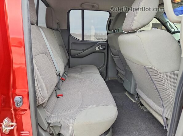 1N6AD0EV5GN780360 2016 NISSAN FRONTIER Red Widok tylnych siedzeń
