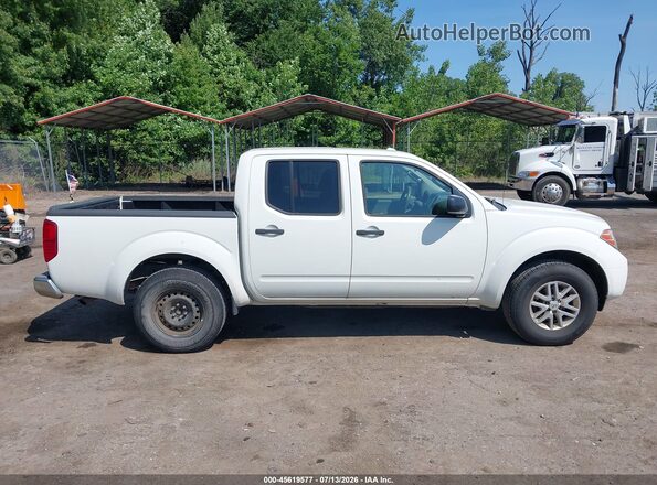 1N6AD0EV6GN736903 2016 NISSAN FRONTIER Белый Вид задней части салона