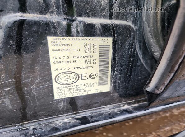 1N6AD0EV7JN712231 2018 NISSAN FRONTIER Black ძრავის განყოფილების ხედი