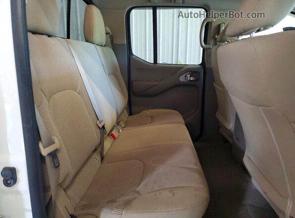 1N6AD0EV9KN753672 2019 NISSAN FRONTIER White Հետևի նստատեղերի տեսք