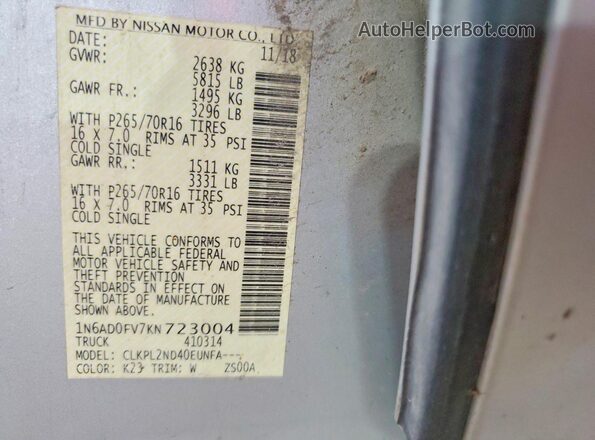 1N6AD0FV7KN723004 2019 NISSAN FRONTIER Silver Widok komory silnika
