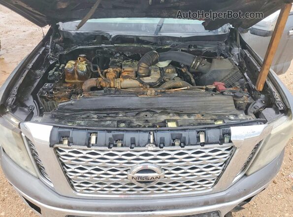1N6BA1F2XHN509027 2017 NISSAN TITAN Серый Вид задней части салона