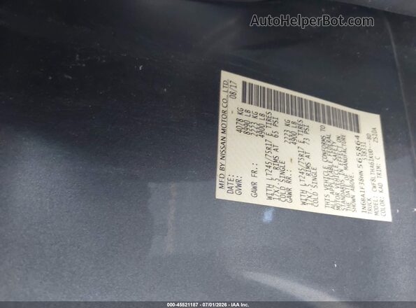 1N6BA1F38HN565864 2017 NISSAN TITAN XD Серебряный Вид подкапотного пространства