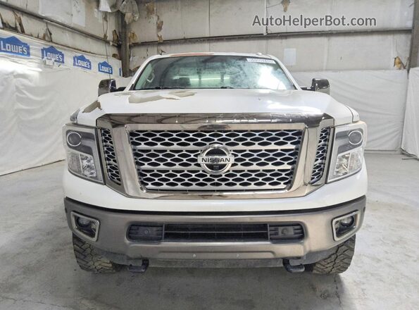 1N6BA1F46JN521358 2018 NISSAN TITAN White წინა ხედი