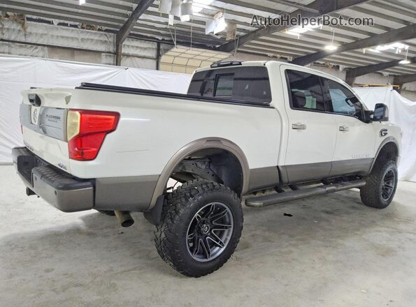 1N6BA1F46JN521358 2018 NISSAN TITAN White უკანა მარჯვენა