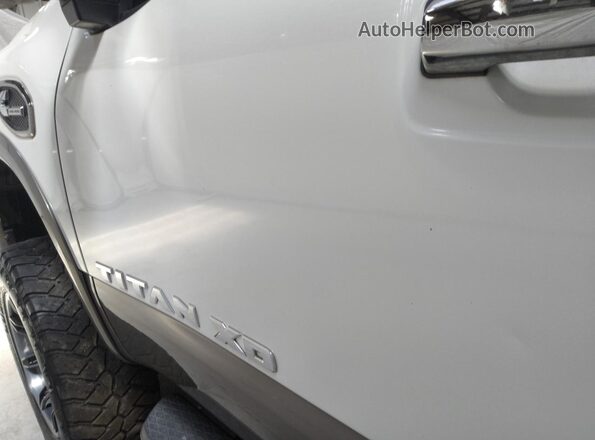 1N6BA1F46JN521358 2018 NISSAN TITAN White 