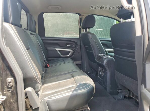 1N6BA1F46JN541609 2018 NISSAN TITAN Черный Вид задних сидений