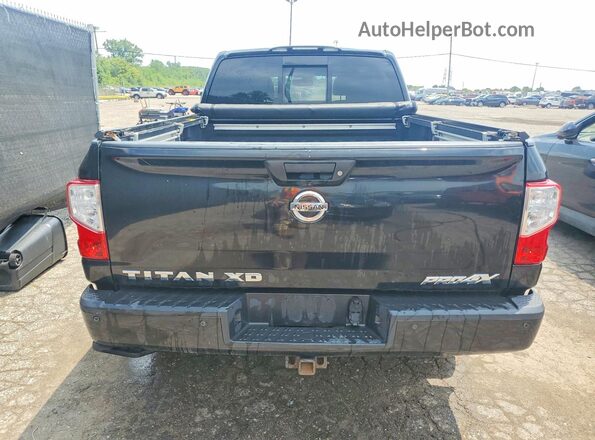 1N6BA1F46JN541609 2018 NISSAN TITAN Черный Вид сзади