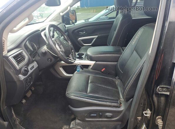 1N6BA1F46JN541609 2018 NISSAN TITAN Черный Вид салона спереди