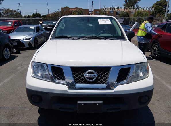 1N6BD0CT0JN705367 2018 NISSAN FRONTIER Белый Вид щитка приборов
