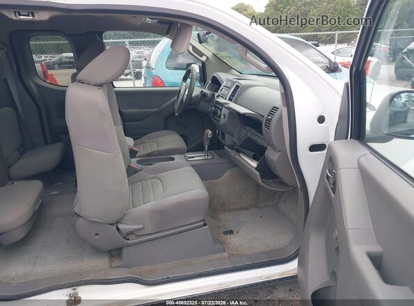 1N6BD0CT2GN752411 2016 NISSAN FRONTIER White Widok wnętrza z przodu