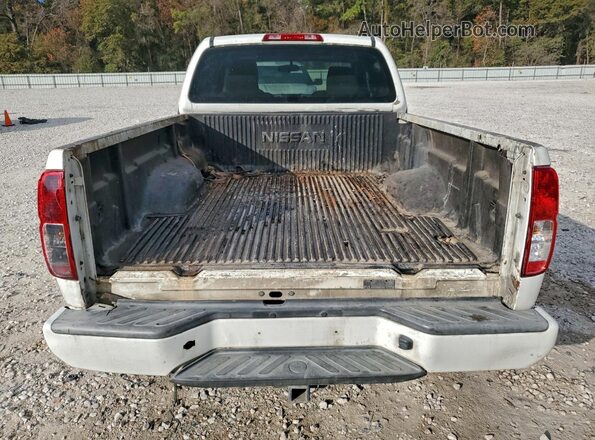 1N6BD0CT2HN777035 2017 NISSAN FRONTIER Белый Вид сзади
