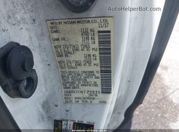 1N6BD0CT2JN723935 2018 NISSAN FRONTIER White Vista del compartimento del motor