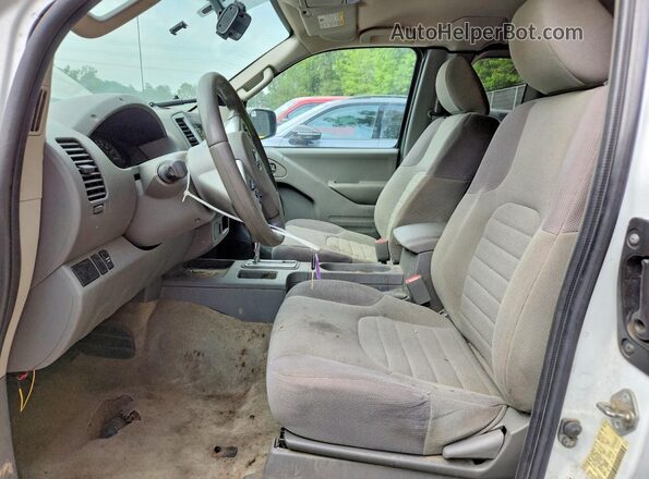 1N6BD0CT3HN718043 2017 NISSAN FRONTIER White Սալոնի դիմացի տեսք