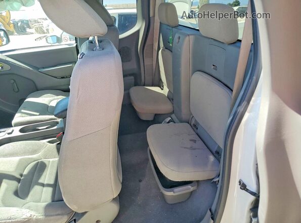 1N6BD0CTXJN764667 2018 NISSAN FRONTIER White უკანა სავარძლების ხედი